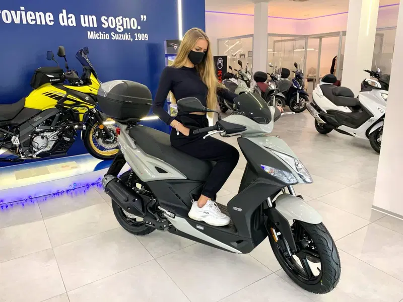 Kymco Agility 50 R16 + (2021 - 26) (15)