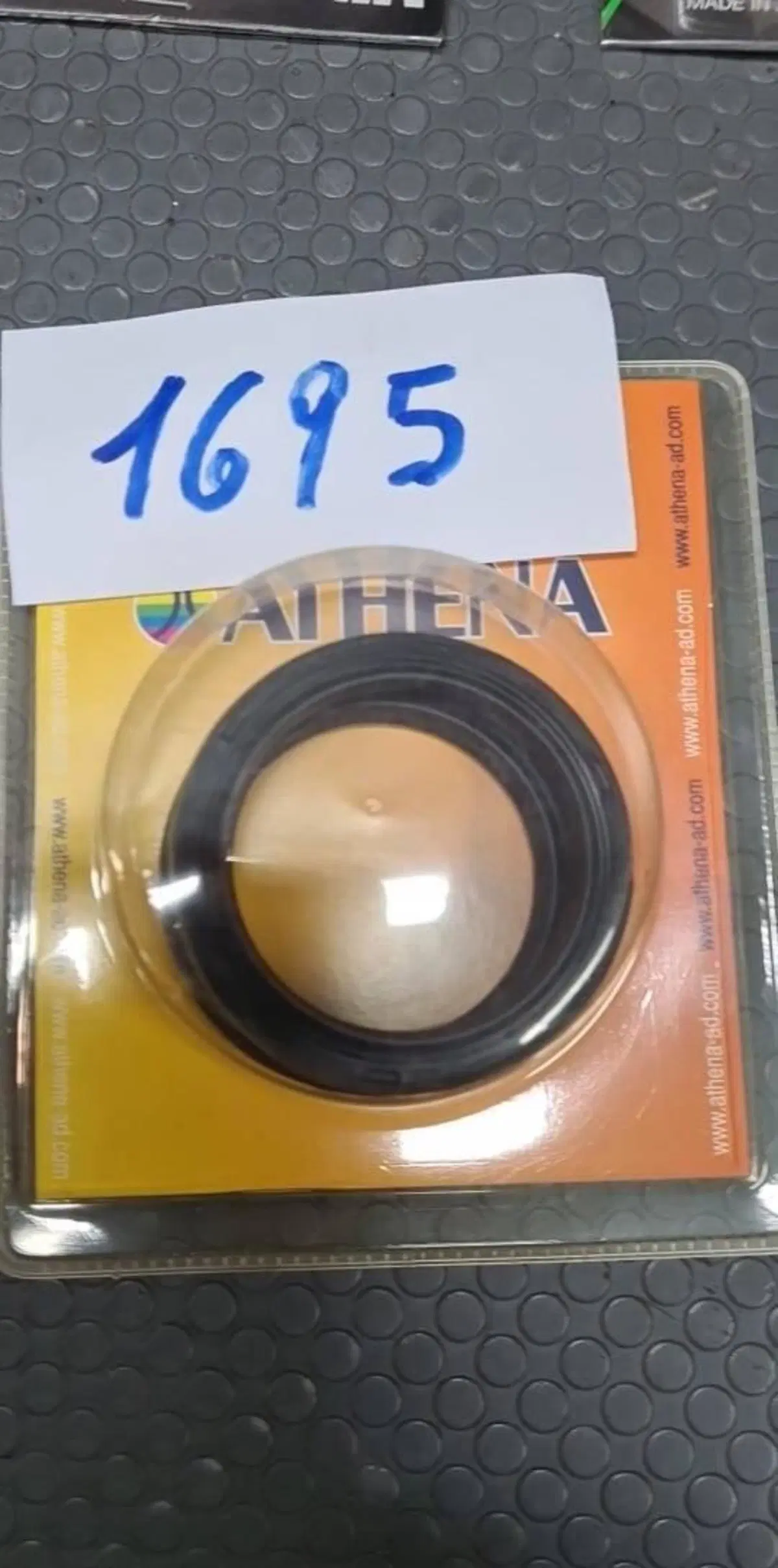 PARAOLII FORCELLA 41X53X8/9,5 Athena