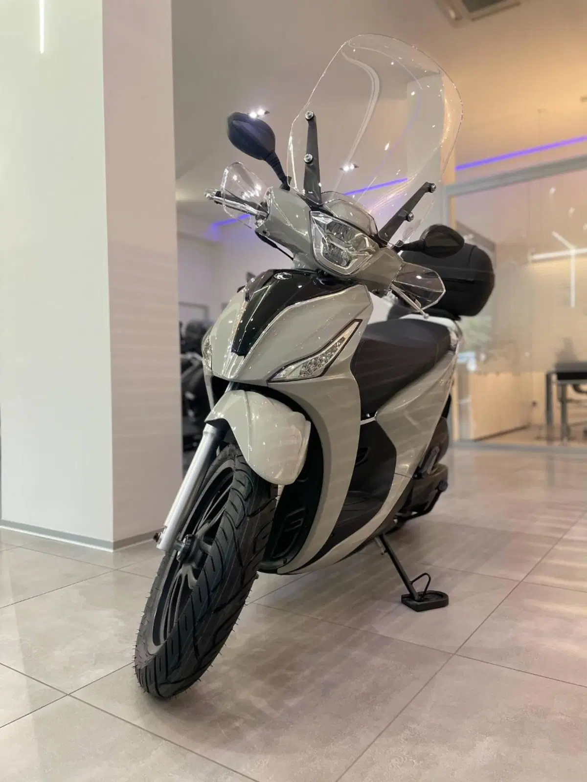 Kymco People 200i S (2021 - 26) (4)