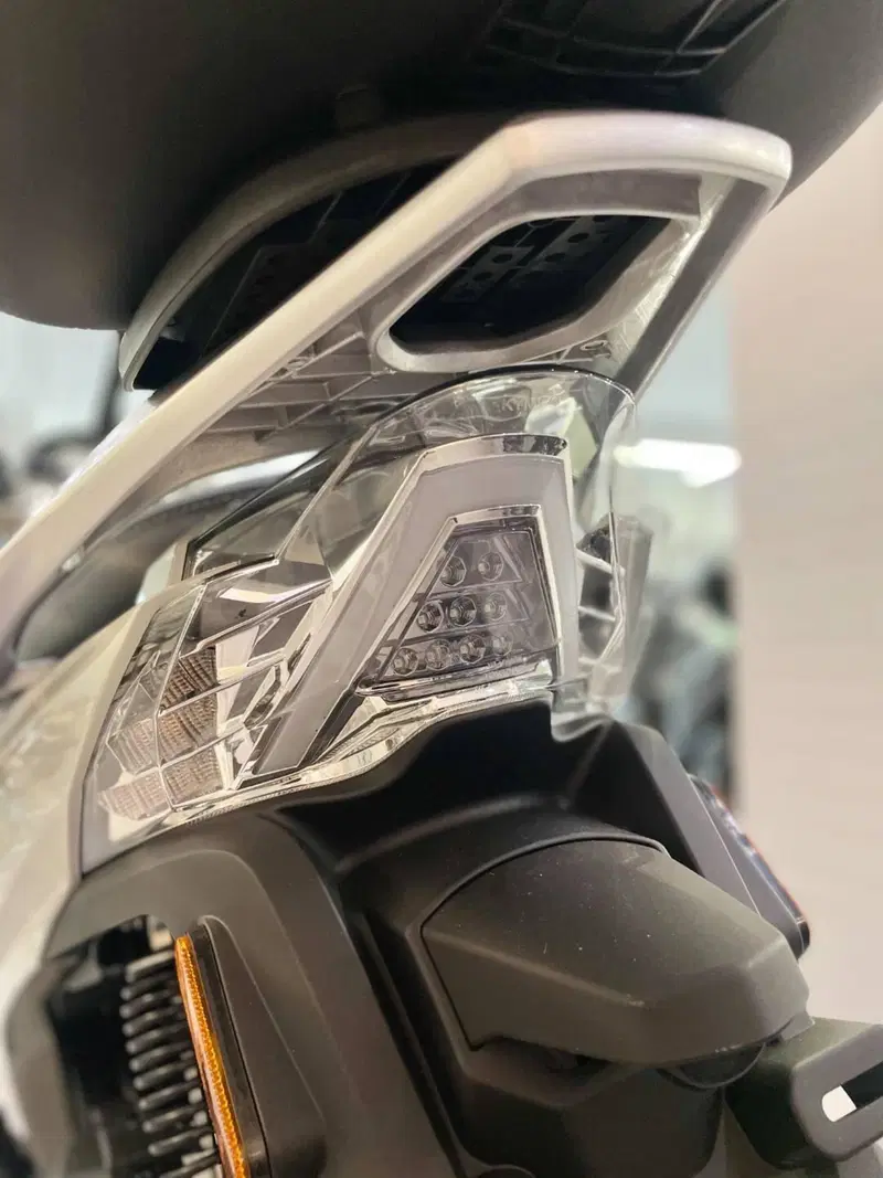 Kymco People 200i S (2021 - 26) (11)
