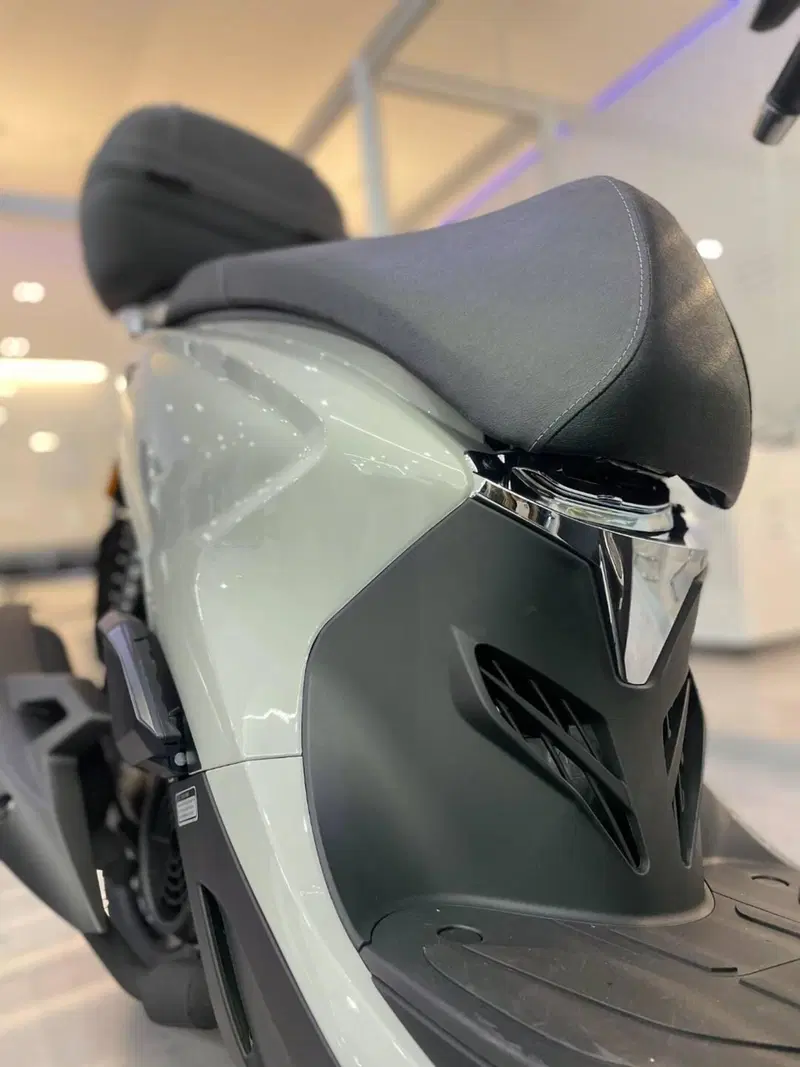 Kymco People 125i S (2021 - 25) (10)