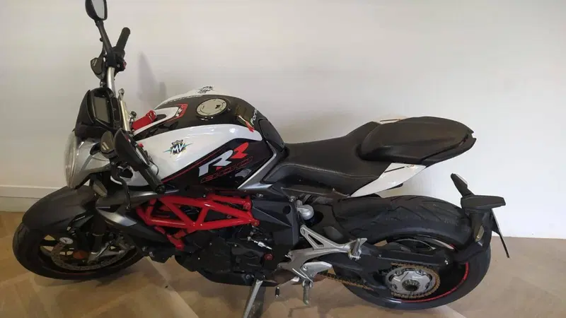 MV Agusta Brutale 800 RR (2017 - 20) (2)