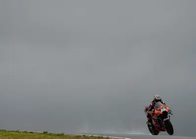 MotoGP 2022. GP del Portogallo, Miguel Oliveira al primo posto sul bagnato nelle Fp3