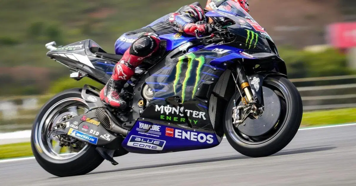 MotoGP 2022. GP del Portogallo, nel warm up Fabio Quartararo &egrave; il pi&ugrave; veloce davanti a Jack Miller e Marc Marquez