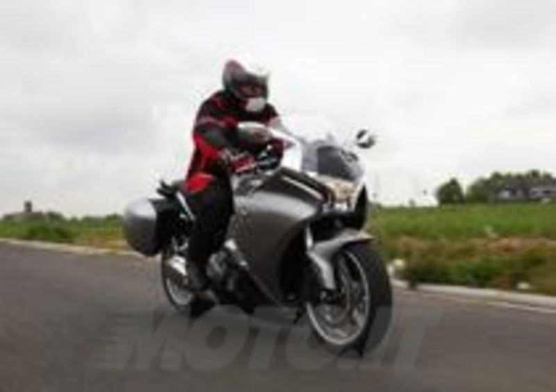 Honda VFR1200F DCT
