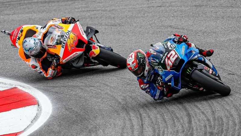 MotoGP 2022. GP del Portogallo, l'incredibile gara di Alex Rins, da 23esimo a quarto [VIDEO]