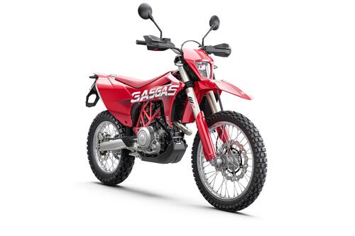 Ecco le nuove GASGAS ES 700 Enduro e SM 700 Supermoto 2022 (2)