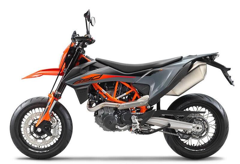 E la KTM 690 SMC-R