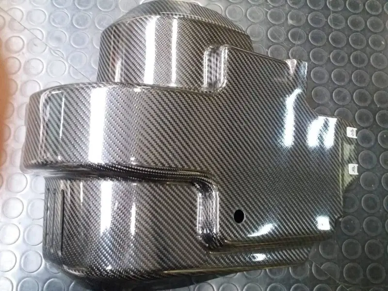 PARACOPPA IN CARBONIO PER APRILIA PEGASO CODICDE A (2)