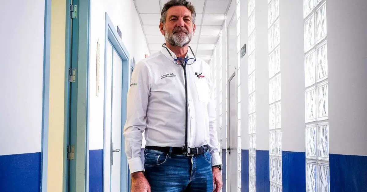 MotoGP 2022, il dottor Angel Charte: "Con Marc Marquez c'&egrave; pi&ugrave; pressione. Scordatevi i rientri miracolosi alla Jorge Lorenzo"