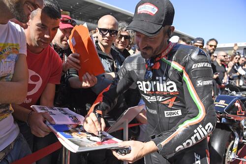 Aprilia All Stars, l'evento a Misano con i campioni. In palio una Tuono 660 (3)