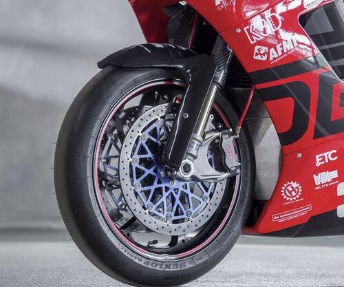 Delta-XE la superbike elettrica, da 300 km/h, degli studenti olandesi (9)