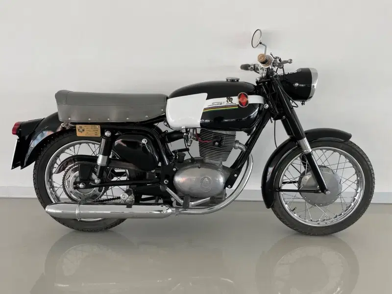 Gilera 175 SUPER 202 CC (2)