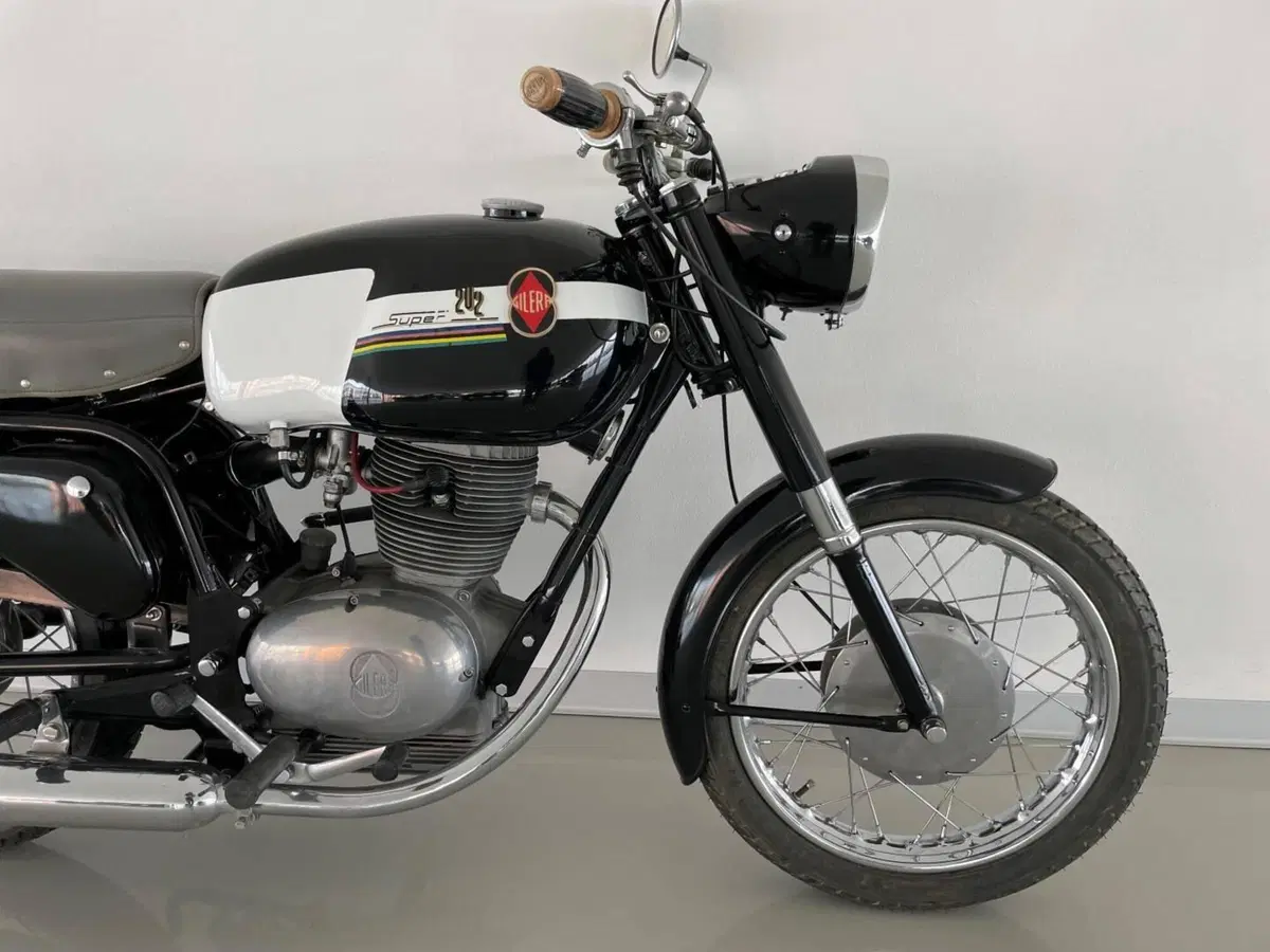 Gilera 175 SUPER 202 CC (7)
