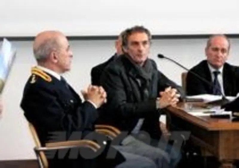 Franco Uncini spiega l'importanza delle sperimentazioni in pista di nuove soluzioni
