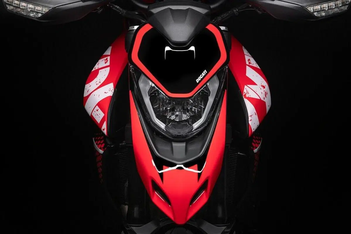 Ducati Hypermotard 950 RVE. Solo 100 esemplari per gli USA (5)