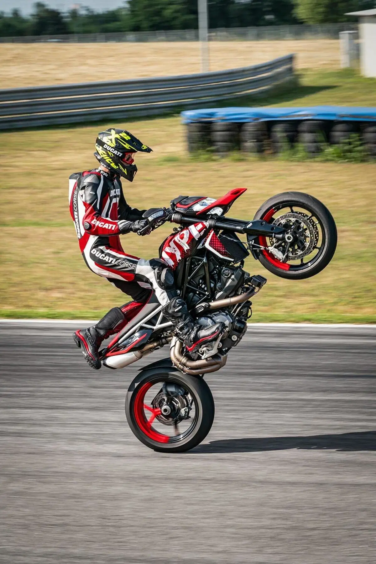 Ducati Hypermotard 950 RVE. Solo 100 esemplari per gli USA (21)