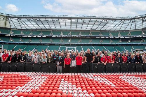 Logo Honda da Guinness dei record nel tempio del rugby. Un sostegno allo sport (3)