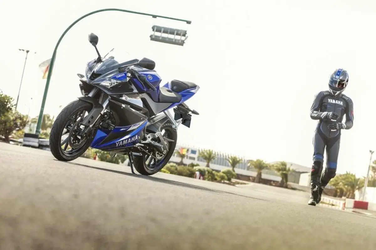 Yamaha MT-125 e YZF-R 125 (17)
