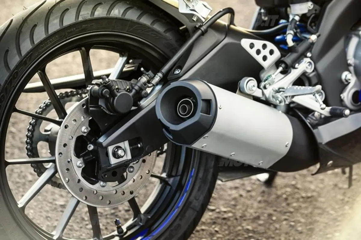 Yamaha MT-125 e YZF-R 125 (23)
