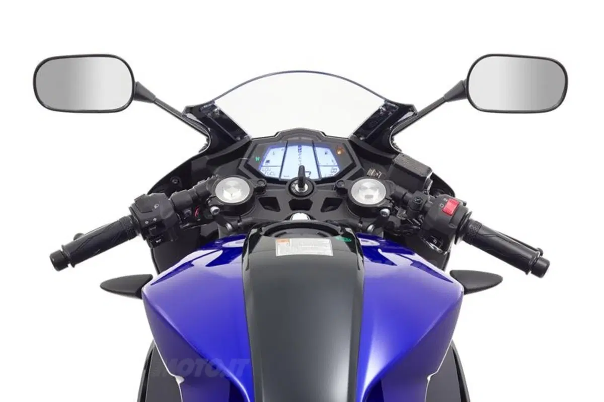 Yamaha MT-125 e YZF-R 125 (38)