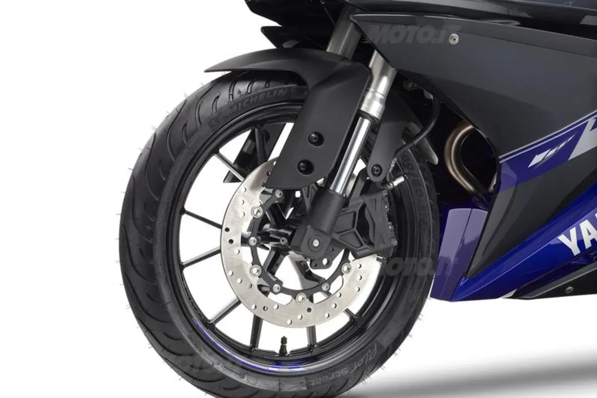 Yamaha MT-125 e YZF-R 125 (42)