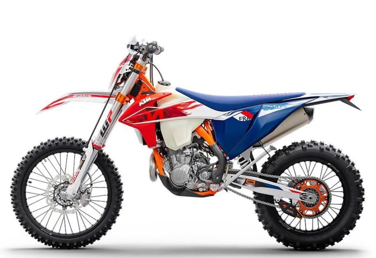 KTM presenta le Enduro Six Days 2023. Foto e prezzi (10)