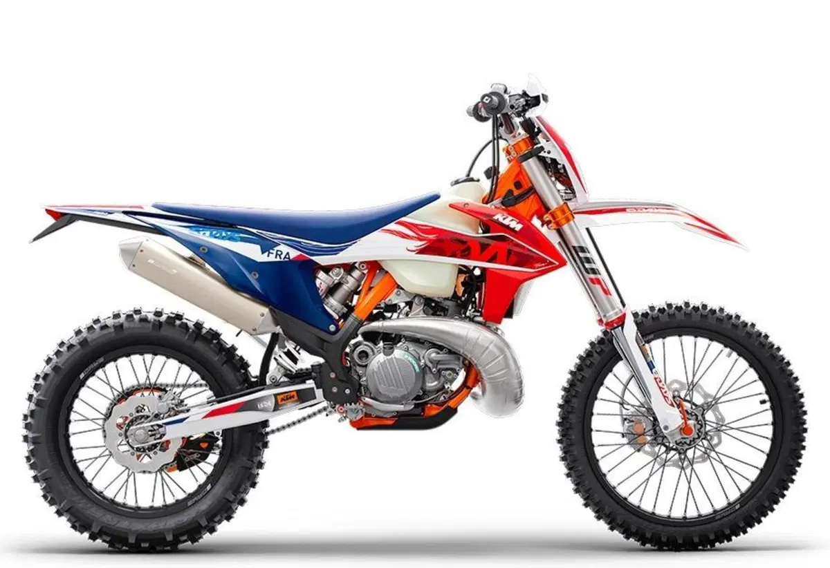 KTM presenta le Enduro Six Days 2023. Foto e prezzi (21)