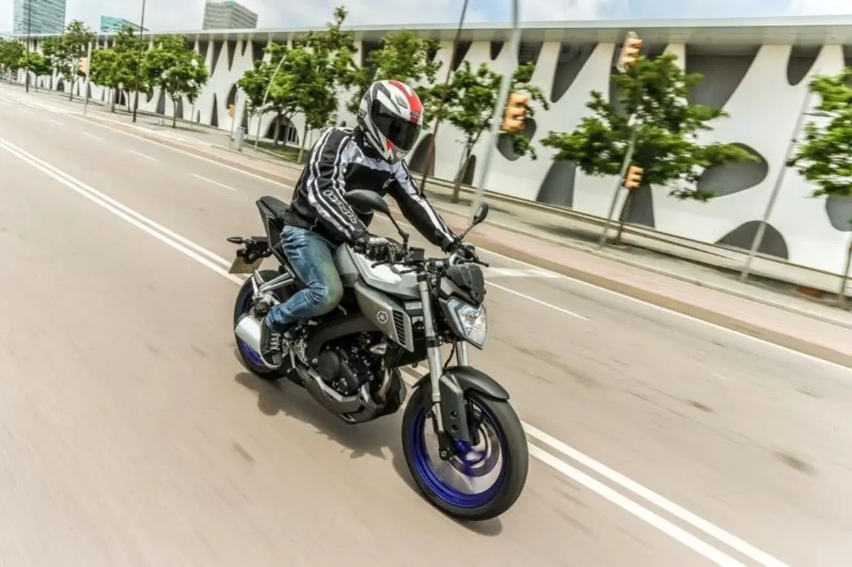 Yamaha MT-125 e YZF-R 125 (52)