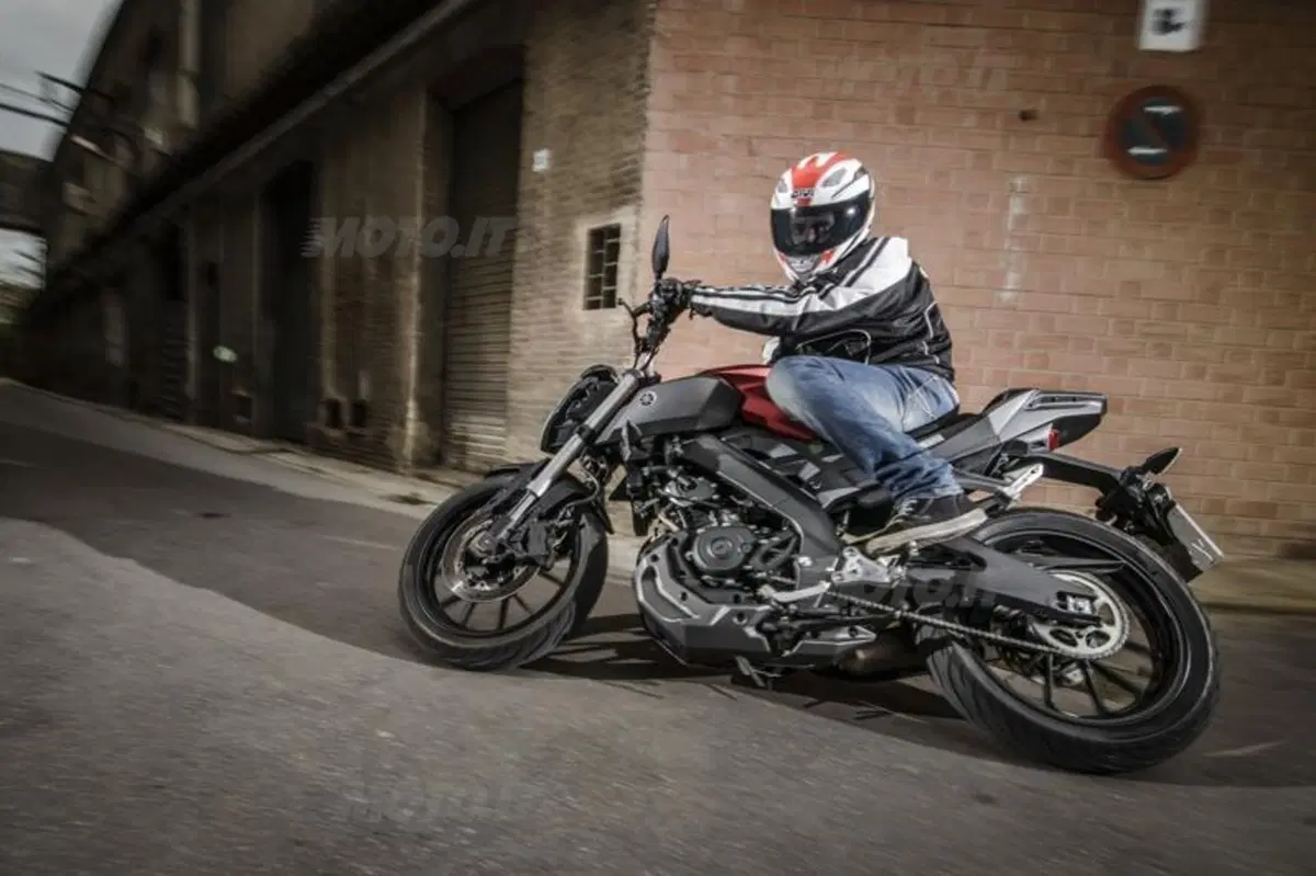 Yamaha MT-125 e YZF-R 125 (57)