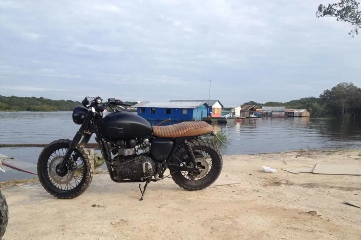 Triumph Bonneville e David Beckham insieme nell'avventura in Amazzonia (4)