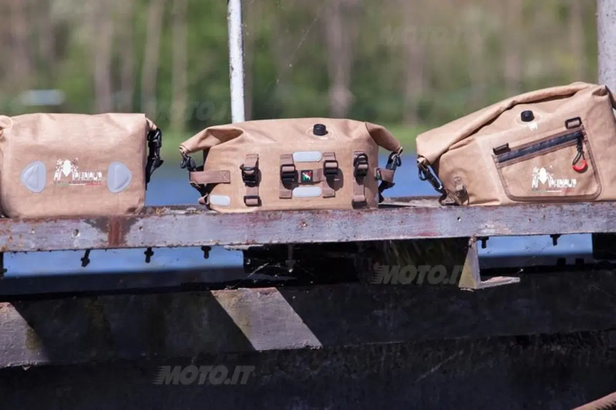 Borse Amphibious: linea Desert (2)