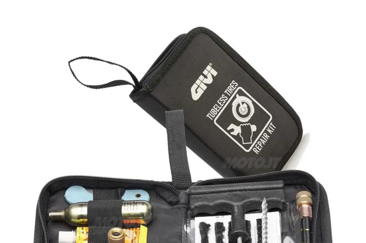 GIVI: accessori per la sicurezza