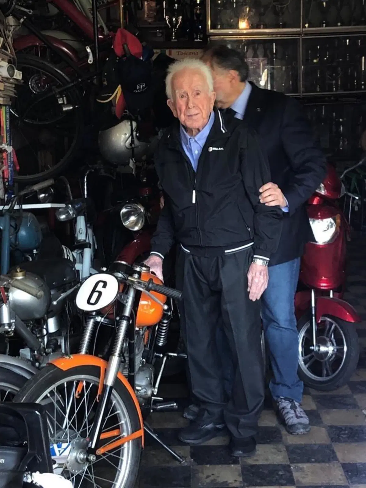 Florio, a 100 anni ancora in moto e in Vespa! (18)