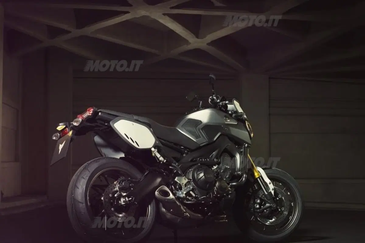 Yamaha presenta la nuova MT-09 Street Tracker (4)