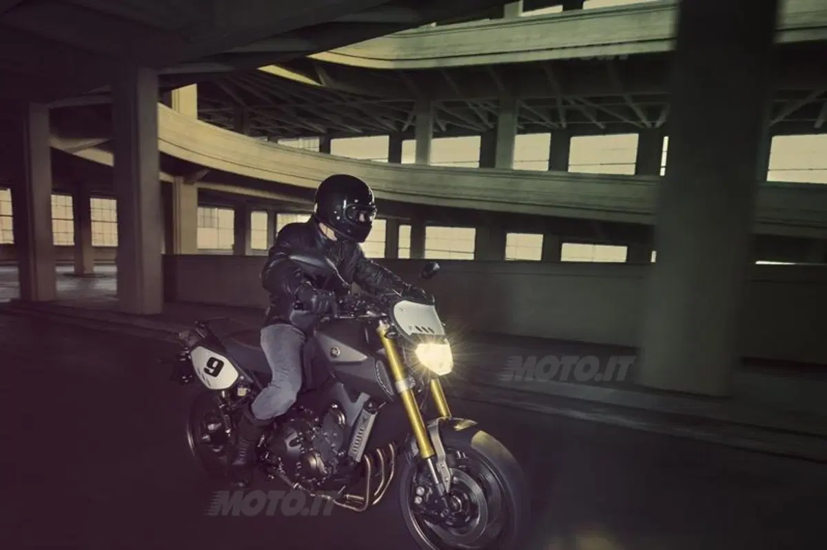 Yamaha presenta la nuova MT-09 Street Tracker (5)