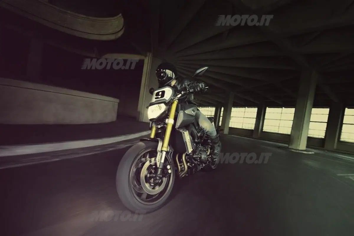 Yamaha presenta la nuova MT-09 Street Tracker (7)