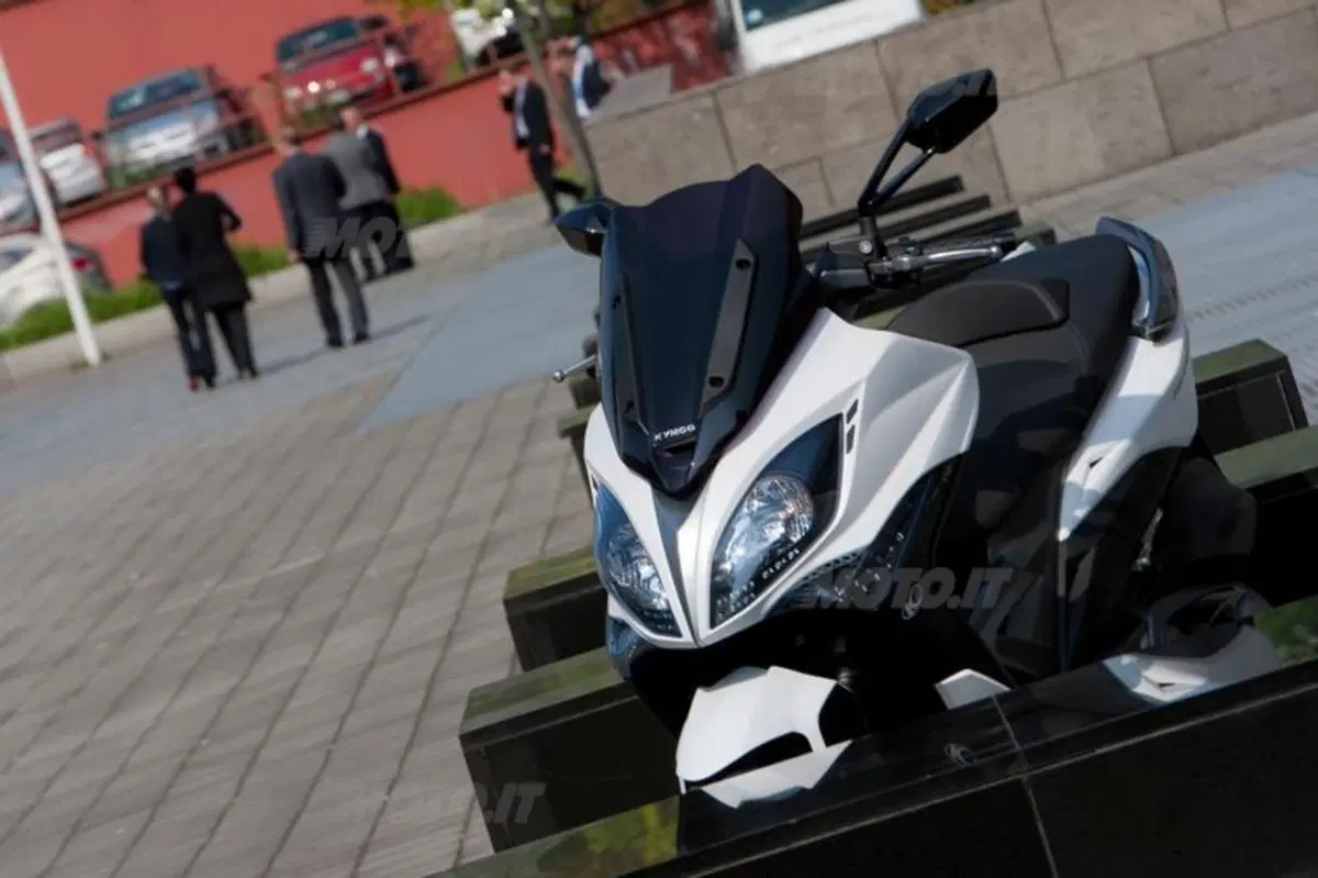Kymco Xciting 400i ABS (4)
