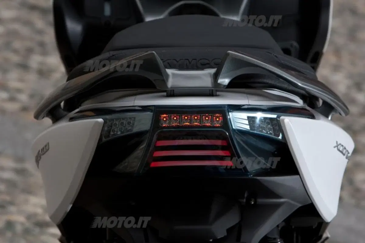 Kymco Xciting 400i ABS (6)