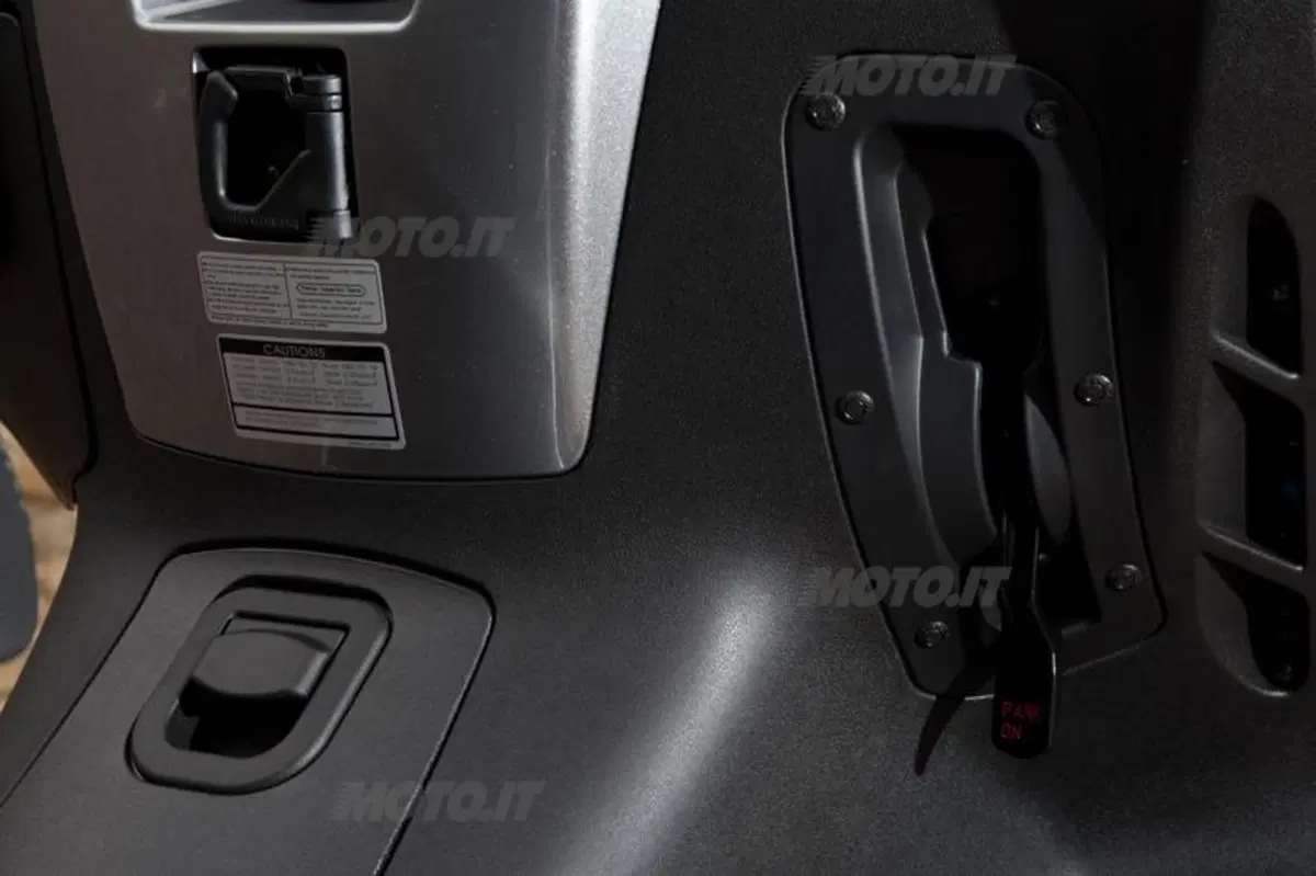 Kymco Xciting 400i ABS (16)