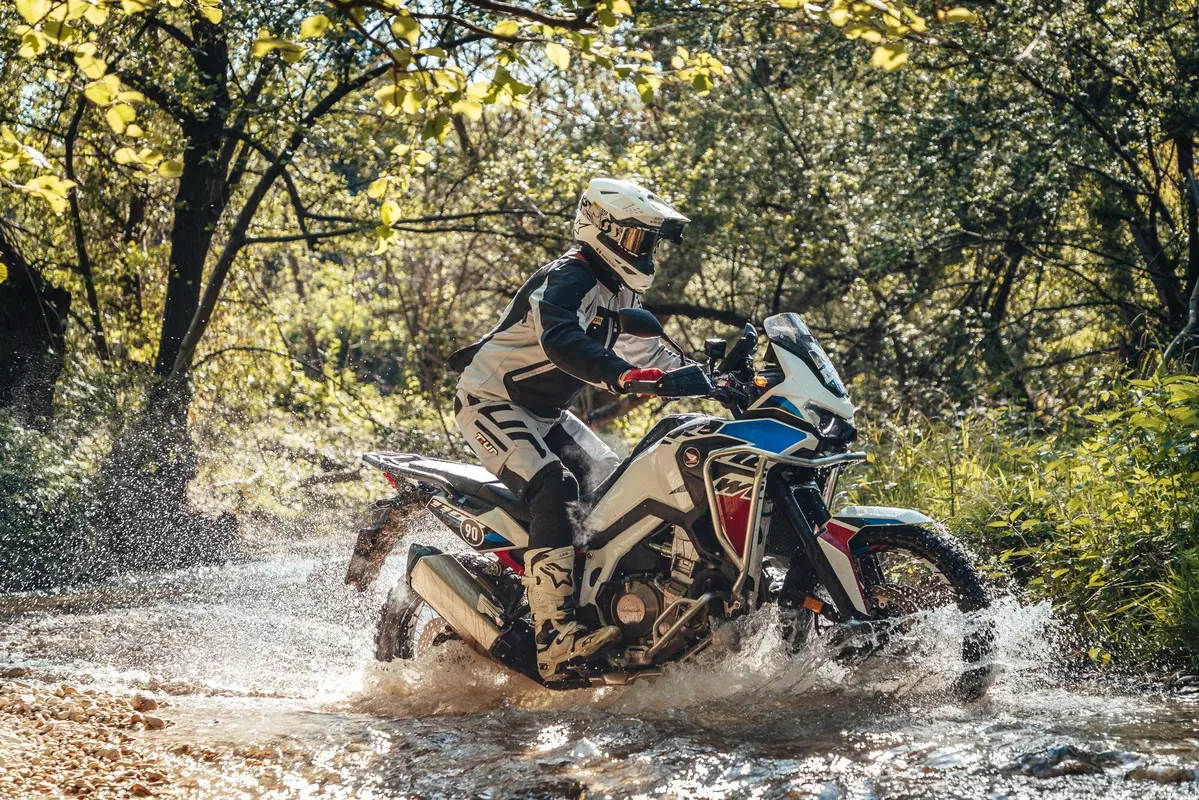 Sterrare è Umano Trophy: buona la prima! Maxienduro in Abruzzo