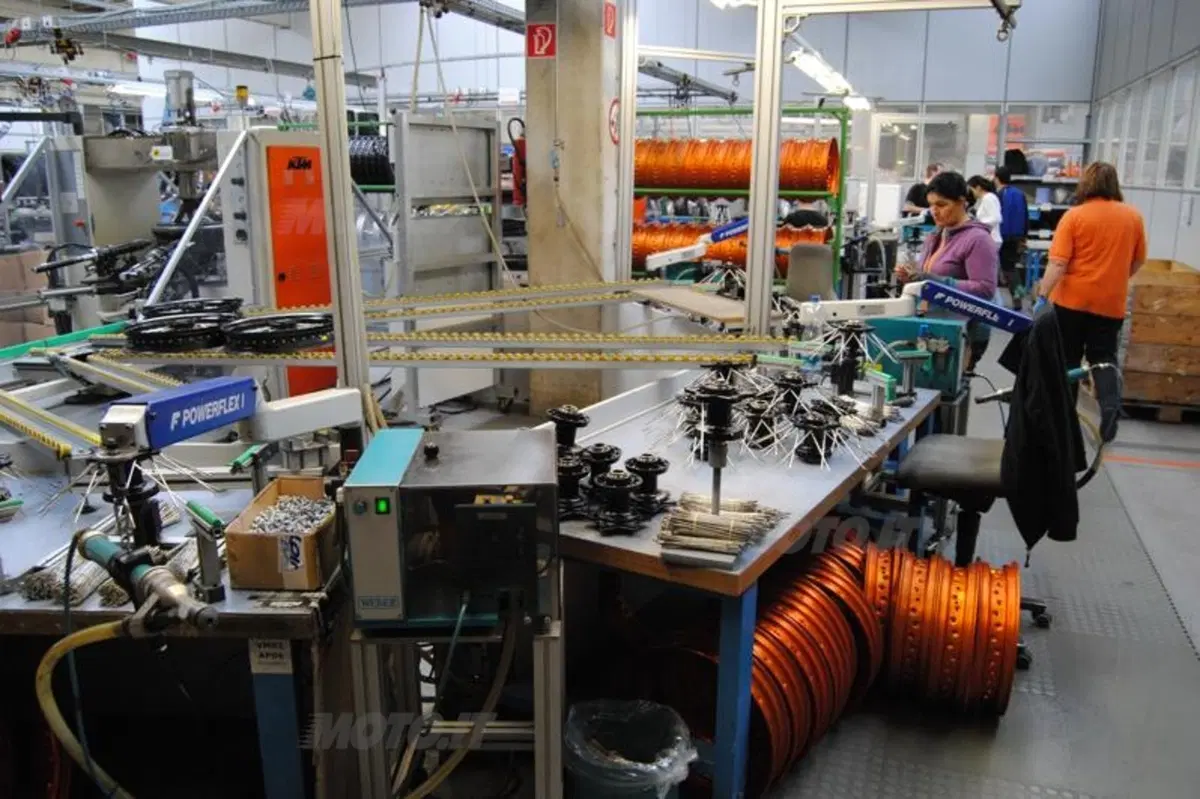 KTM: siamo stati a Mattighofen. Vi raccontiamo la fabbrica dei record (24)