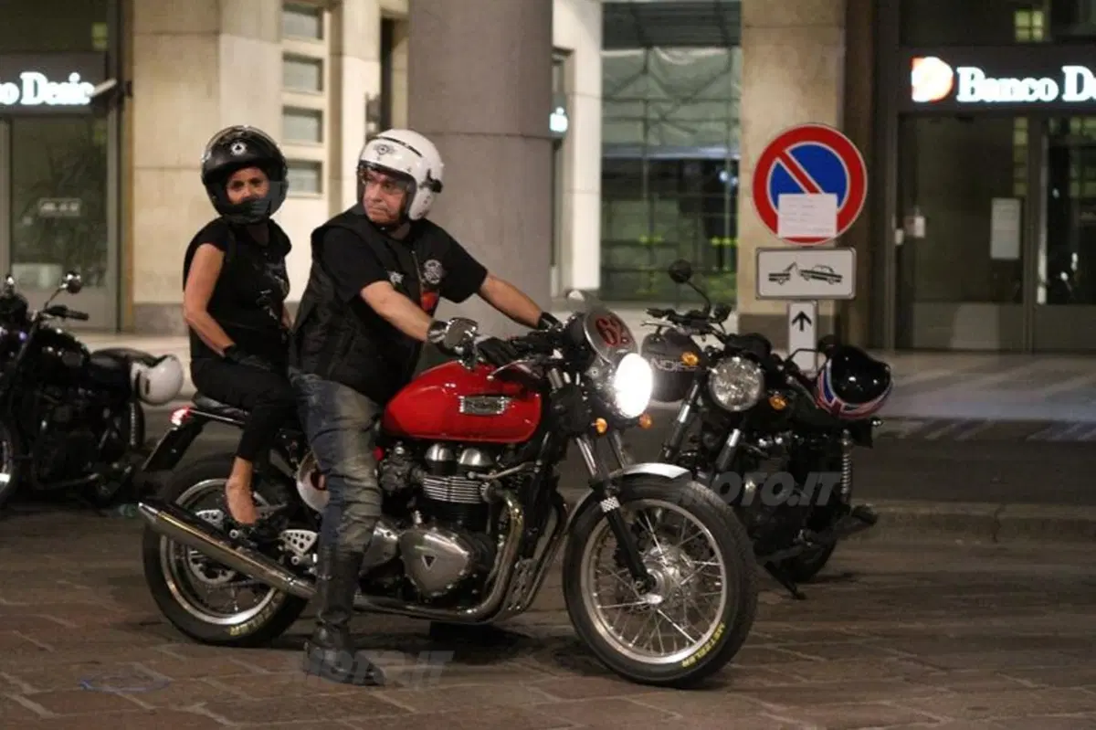 Triumph Milano City Tour by Night 2014 (7)