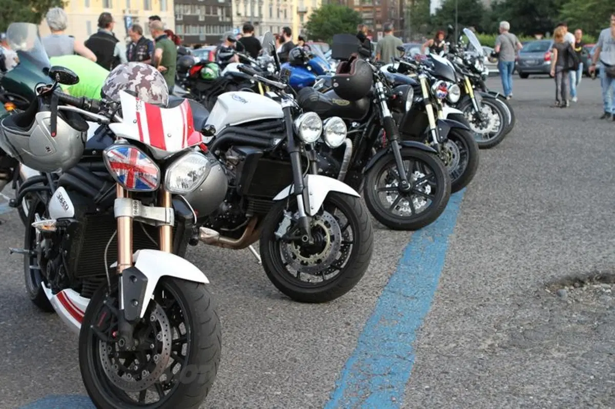 Triumph Milano City Tour by Night 2014 (13)