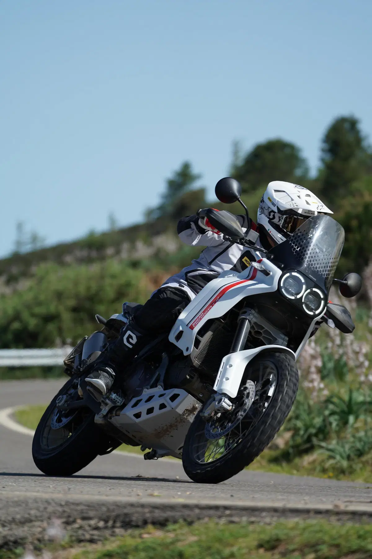 Ducati DesertX: chi c'è dietro? Ce la raccontano Claudio De Angeli e Davide Previtera (9)