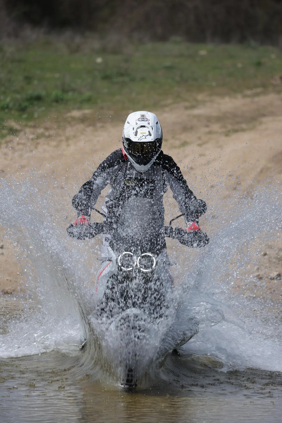 Ducati DesertX 2022 TEST: come va, pro e contro della nuova maxienduro italiana! (14)