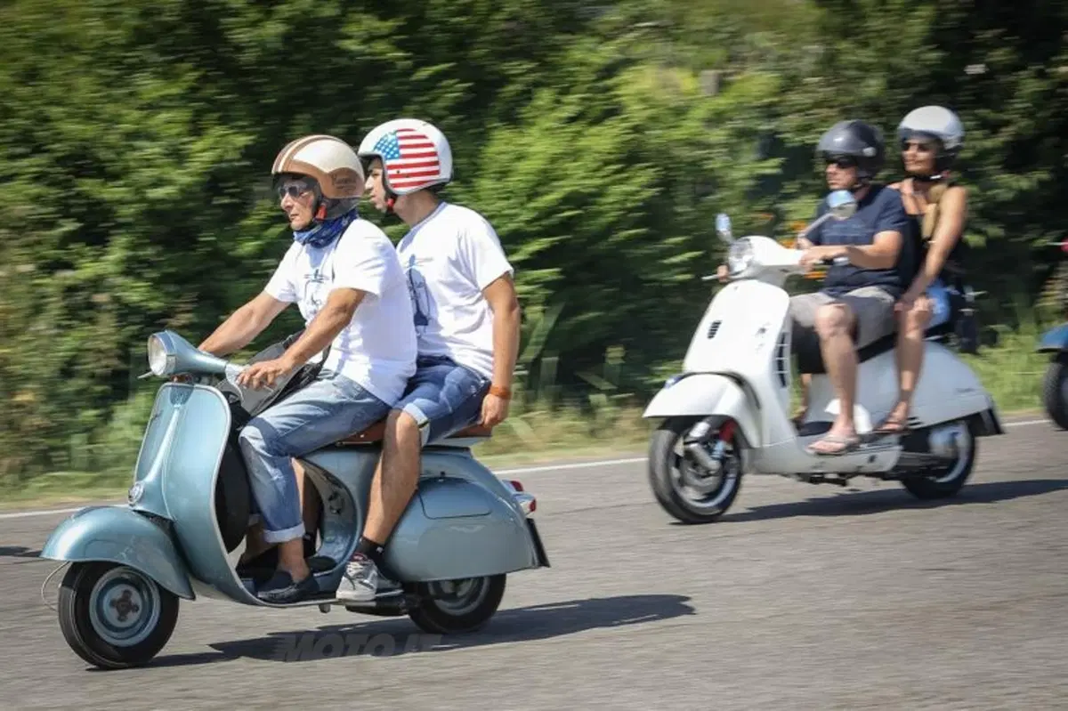 Vespa World Days: 10.000 le Vespa presenti alla City Parade (27)
