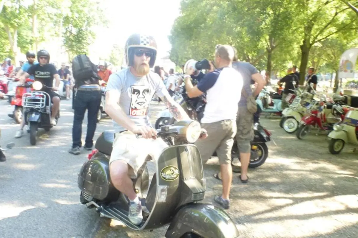 Vespa World Days: 10.000 le Vespa presenti alla City Parade (34)