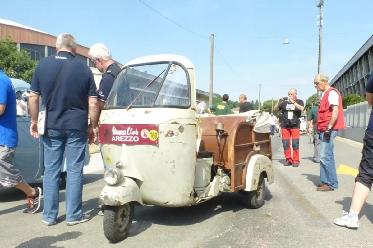 Vespa World Days: 10.000 le Vespa presenti alla City Parade (44)