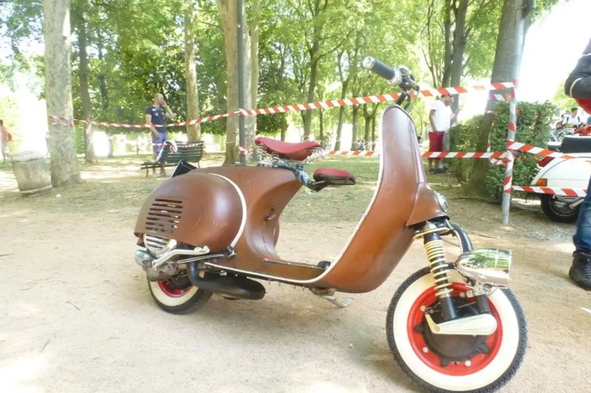 Vespa World Days: 10.000 le Vespa presenti alla City Parade (46)